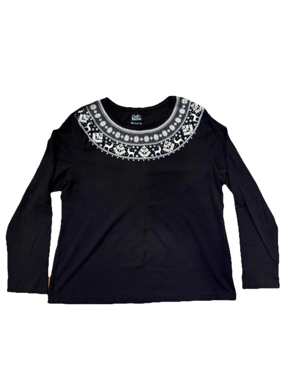 Croft and Barrow Ladies Size L Classic Tee Black White Snowflakes Reindeer